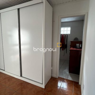 Casa com 276m², 4 quartos (sendo 1 suíte), 3 garagens, no bairro Jardim Cidade de Florianópolis em São José