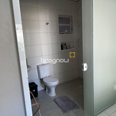 Casa com 276m², 4 quartos (sendo 1 suíte), 3 garagens, no bairro Jardim Cidade de Florianópolis em São José