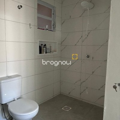 Casa com 276m², 4 quartos (sendo 1 suíte), 3 garagens, no bairro Jardim Cidade de Florianópolis em São José