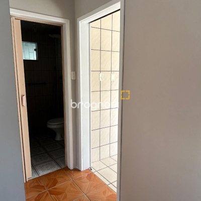 Casa com 276m², 4 quartos (sendo 1 suíte), 3 garagens, no bairro Jardim Cidade de Florianópolis em São José