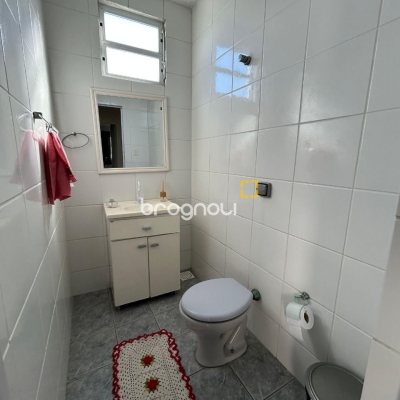 Casa com 276m², 4 quartos (sendo 1 suíte), 3 garagens, no bairro Jardim Cidade de Florianópolis em São José