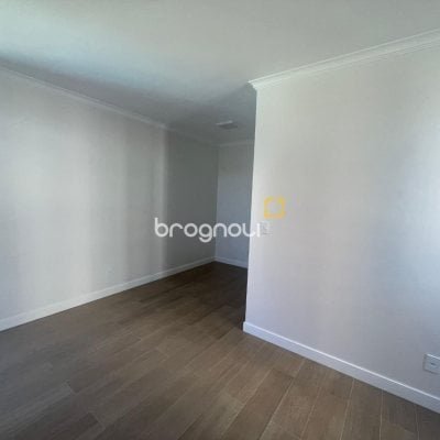 Apartamento com 150m², 3 quartos (sendo 1 suíte), 2 garagens, no bairro Centro em Florianópolis