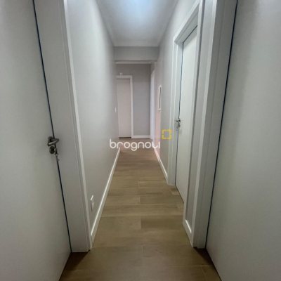 Apartamento com 150m², 3 quartos (sendo 1 suíte), 2 garagens, no bairro Centro em Florianópolis