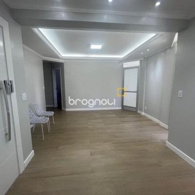 Apartamento com 150m², 3 quartos (sendo 1 suíte), 2 garagens, no bairro Centro em Florianópolis