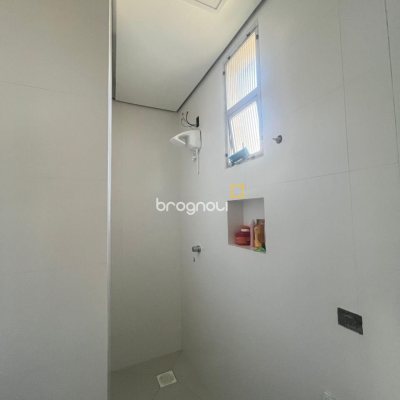 Apartamento com 150m², 3 quartos (sendo 1 suíte), 2 garagens, no bairro Centro em Florianópolis