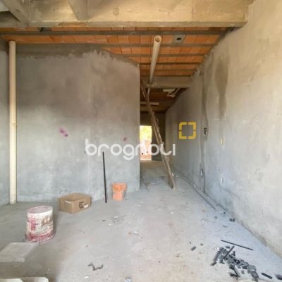 Casa com 127m², 3 quartos (sendo 2 suítes), 2 garagens, no bairro Ingleses em Florianópolis