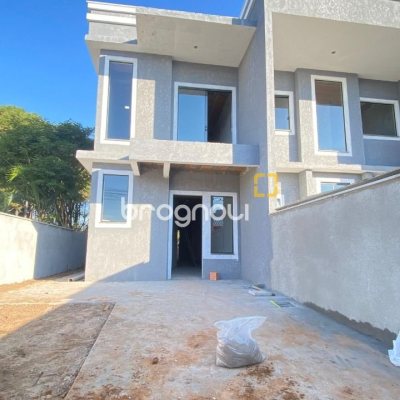 Casa com 107m², 3 quartos (sendo 2 suítes), 2 garagens, no bairro Ingleses em Florianópolis