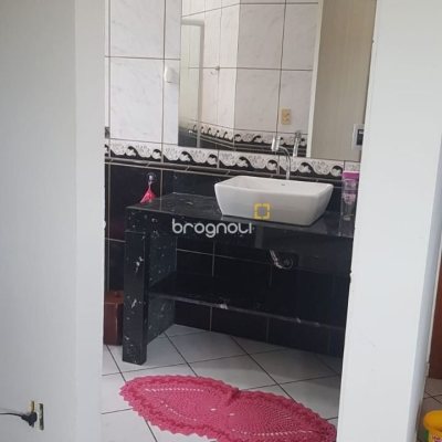 Casa com 304m², 3 quartos (sendo 2 suítes), 3 garagens, no bairro Jardim Atlântico em Florianópolis