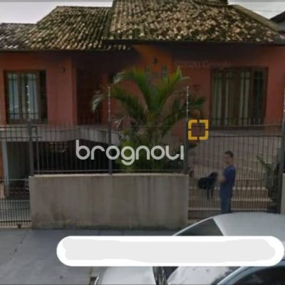 Casa com 304m², 3 quartos (sendo 2 suítes), 3 garagens, no bairro Jardim Atlântico em Florianópolis