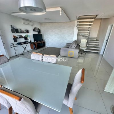 Casa com 350m², 3 quartos (sendo 3 suítes), 4 garagens, no bairro Morro das Pedras em Florianópolis