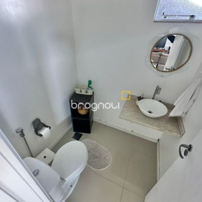 Casa com 350m², 3 quartos (sendo 3 suítes), 4 garagens, no bairro Morro das Pedras em Florianópolis