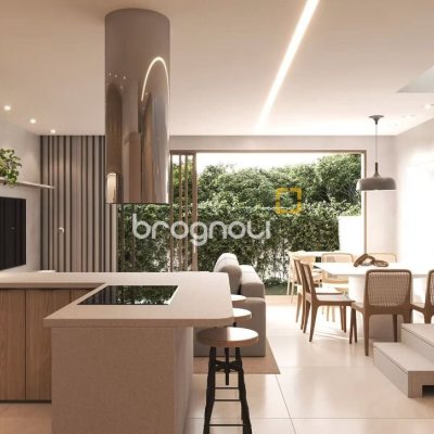 Casa de Condomínio com 141m², 2 quartos (sendo 2 suítes), 2 garagens, no bairro Lagoa da Conceição em Florianópolis