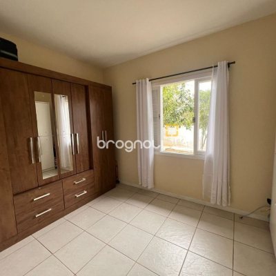 Casa com 140m², 3 quartos (sendo 1 suíte), 2 garagens, no bairro Rio Vermelho em Florianópolis