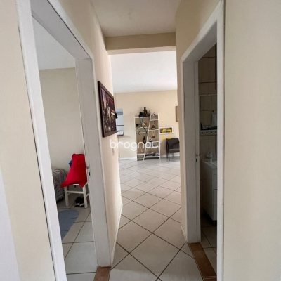 Casa com 140m², 3 quartos (sendo 1 suíte), 2 garagens, no bairro Rio Vermelho em Florianópolis