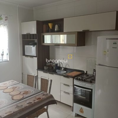 Apartamento com 65m², 2 quartos (sendo 1 suíte), 1 garagem, no bairro Ingleses em Florianópolis