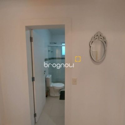 Prédio com 475m², 8 garagens, no bairro Canasvieiras em Florianópolis