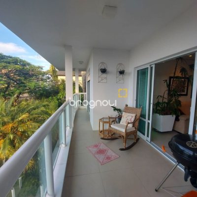 Prédio com 475m², 8 garagens, no bairro Canasvieiras em Florianópolis