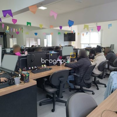 Sala com 111m², no bairro Centro em Florianópolis