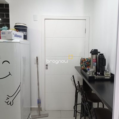 Sala com 111m², no bairro Centro em Florianópolis