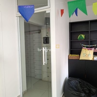 Sala com 111m², no bairro Centro em Florianópolis