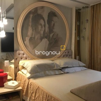 Apartamento com 81m², 2 quartos (sendo 1 suíte), 1 garagem, no bairro Centro em Florianópolis