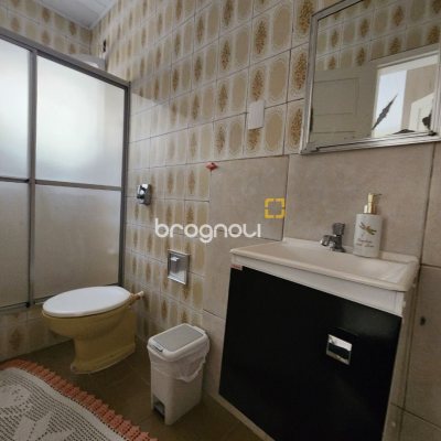 Casa com 120m², 3 quartos (sendo 1 suíte), 1 garagem, no bairro Centro em Florianópolis