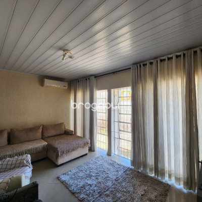 Casa com 120m², 3 quartos (sendo 1 suíte), 1 garagem, no bairro Centro em Florianópolis