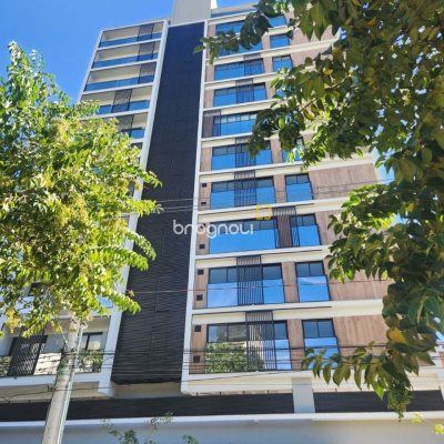 Apartamento com 57m², 1 quarto, 1 garagem, no bairro Centro em Florianópolis