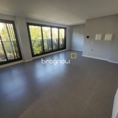 Apartamento com 57m², 1 quarto, 1 garagem, no bairro Centro em Florianópolis