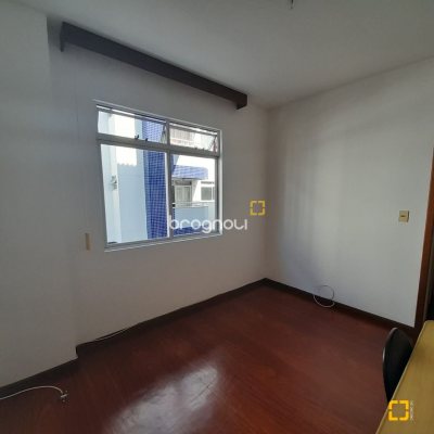 Apartamento com 63m², 2 quartos, 1 garagem, no bairro Itacorubi em Florianópolis