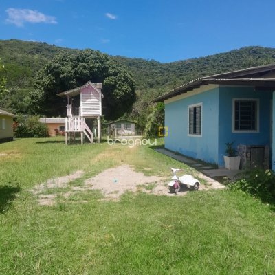 Sítio com 5280m², 3 quartos (sendo 1 suíte), no bairro Ratones em Florianópolis