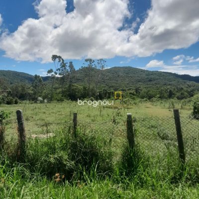 Sítio com 5280m², 3 quartos (sendo 1 suíte), no bairro Ratones em Florianópolis