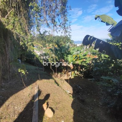Casa com 90m², 2 quartos, 2 garagens, no bairro São Luiz em São José
