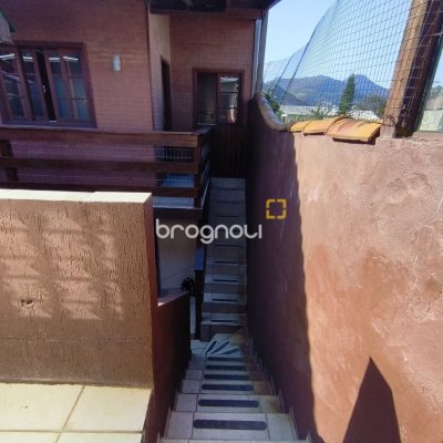 Casa com 119m², 4 quartos (sendo 2 suítes), 2 garagens, no bairro Saco dos Limões em Florianópolis