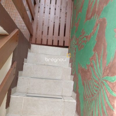 Casa com 119m², 4 quartos (sendo 2 suítes), 2 garagens, no bairro Saco dos Limões em Florianópolis