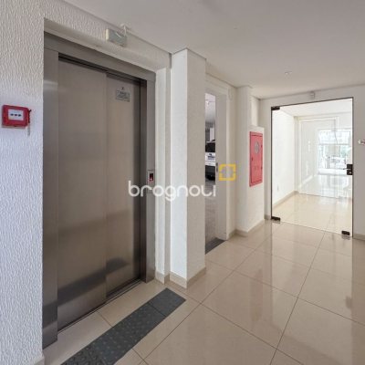 Apartamento com 105m², 2 quartos (sendo 1 suíte), 1 garagem, no bairro Trindade em Florianópolis