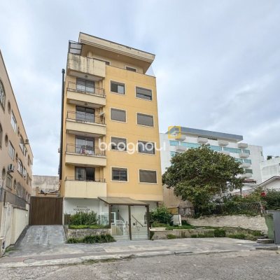 Apartamento com 105m², 2 quartos (sendo 1 suíte), 1 garagem, no bairro Trindade em Florianópolis