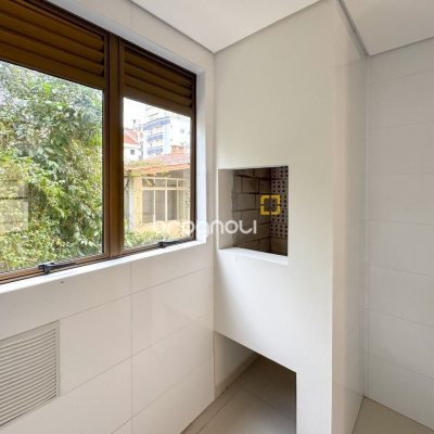 Apartamento com 105m², 2 quartos (sendo 1 suíte), 1 garagem, no bairro Trindade em Florianópolis