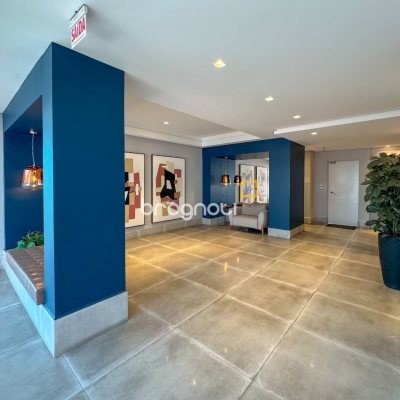 Cobertura com 156m², 3 quartos (sendo 1 suíte), 2 garagens, no bairro Agronômica em Florianópolis