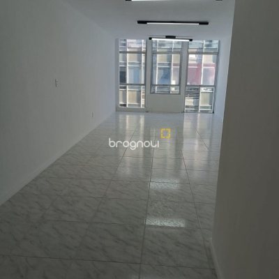 Sala com 39m², no bairro Centro em Florianópolis