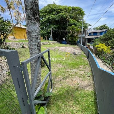 Hotel com 228m², 11 quartos, no bairro Barra da Lagoa em Florianópolis