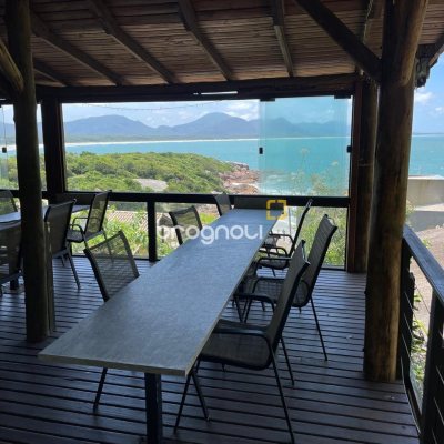 Hotel com 228m², 11 quartos, no bairro Barra da Lagoa em Florianópolis