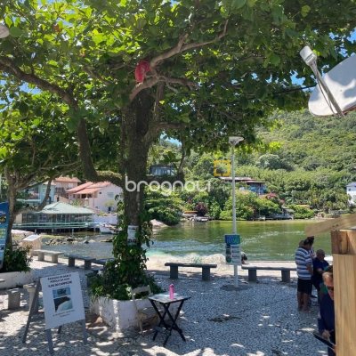 Hotel com 228m², 11 quartos, no bairro Barra da Lagoa em Florianópolis