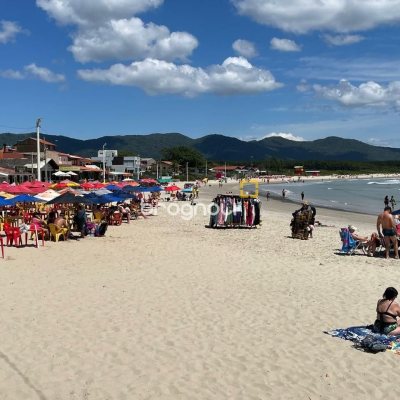 Hotel com 228m², 11 quartos, no bairro Barra da Lagoa em Florianópolis