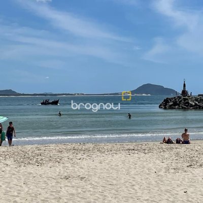 Hotel com 228m², 11 quartos, no bairro Barra da Lagoa em Florianópolis