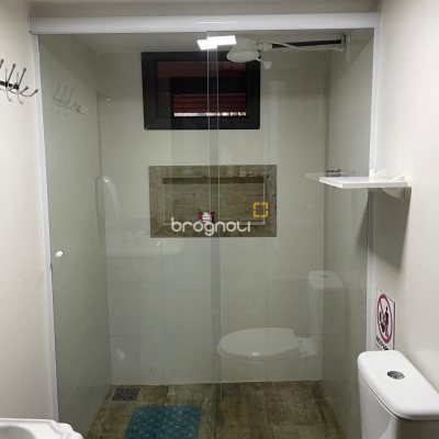 Hotel com 228m², 11 quartos, no bairro Barra da Lagoa em Florianópolis