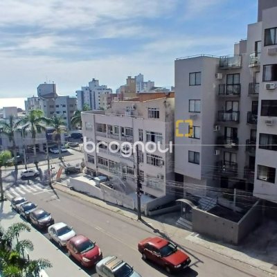 Apartamento com 69m², 2 quartos (sendo 1 suíte), 1 garagem, no bairro Estreito em Florianópolis