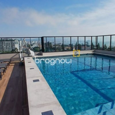 Apartamento com 69m², 2 quartos (sendo 1 suíte), 1 garagem, no bairro Estreito em Florianópolis