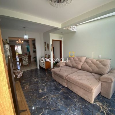 Casa com 91m², 2 quartos (sendo 2 suítes), 2 garagens, no bairro Ingleses em Florianópolis