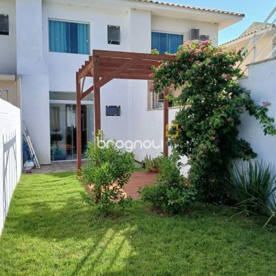 Casa com 91m², 2 quartos (sendo 2 suítes), 2 garagens, no bairro Ingleses em Florianópolis